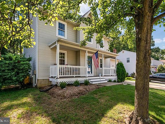 3rd image of 1340 Blackwalnut Ct