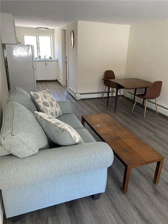 Studio, 1.0 bath, 432 sqft, $1,200 — Photo 3