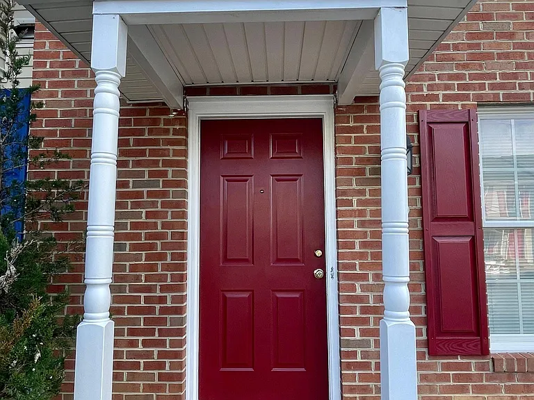 116 Commerce Dr — Photo 2