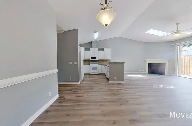 5006 Carleton Dr #94 — Photo 10