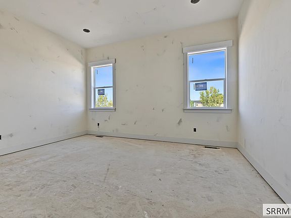 4th image of 540 Shamrock Ave