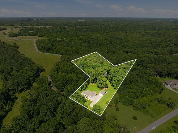 2nd image of 3276 Kirk Ridge Rd