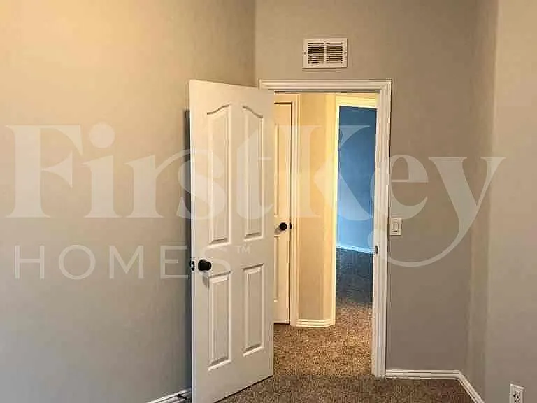 612 Celeste Ln — Photo 18