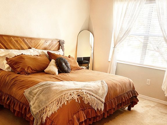 2nd image of 7935 Preserve Cir APT 422