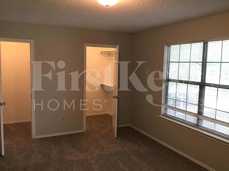 1403 Bradford Pl — Photo 18