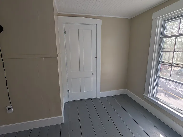 Brunswick Ave — Photo 11