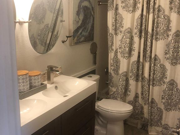 Upstairs bath with double vanity