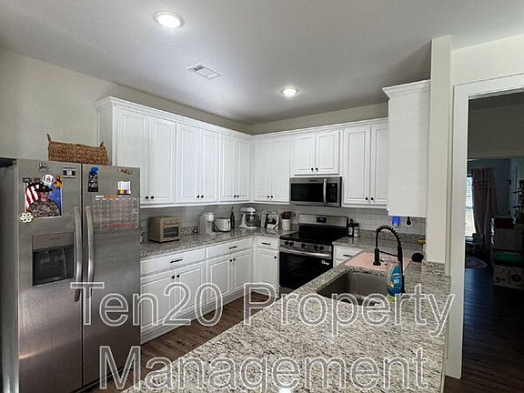 5th image of 3405 S Seale Rd