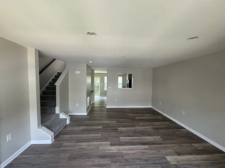 65 Private Ct — Photo 16