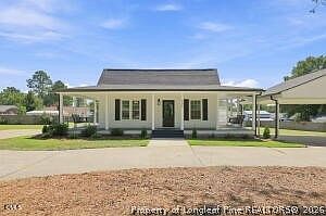 2nd image of 503 Old Post Rd