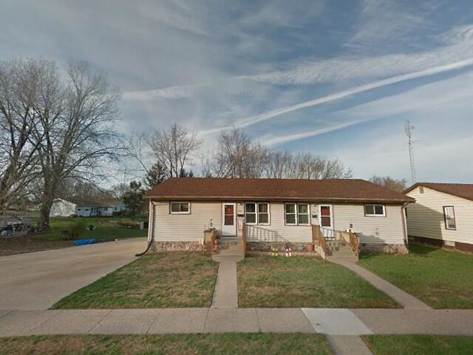 2nd image of 1031 4th St