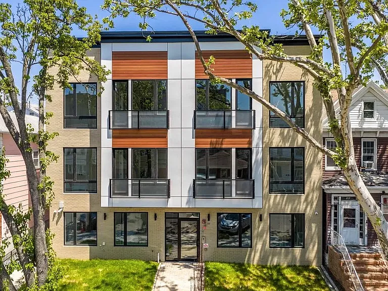 40 Lembeck Ave #202A — Photo 6