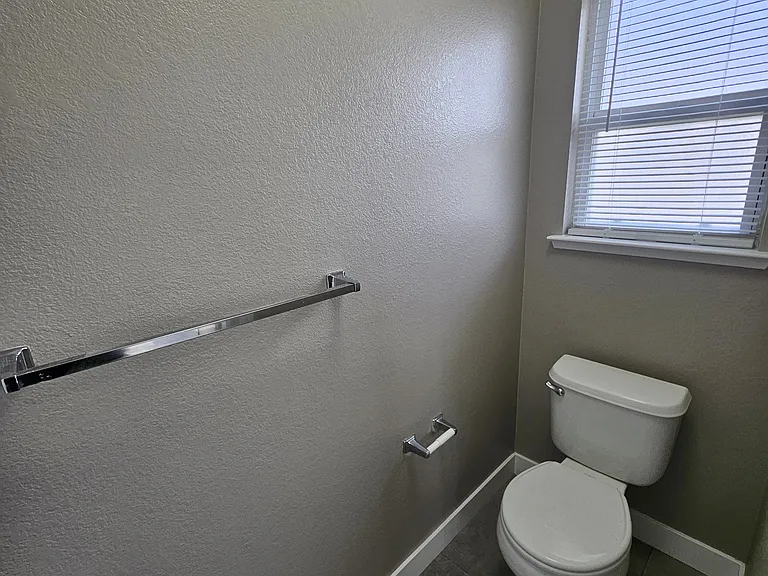 1836 Winding River Ct — Photo 40