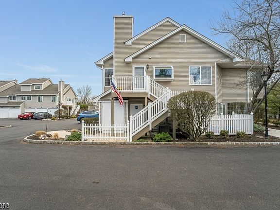 2nd image of 32 Morgan Court