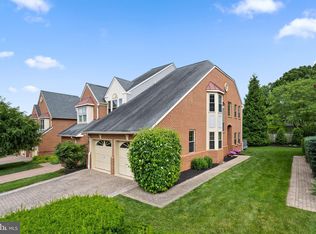 110 Springton Mews Cir, Media, PA 19063