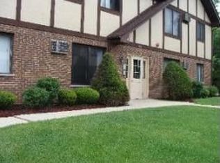 4568 W 131st St APT 1N, Alsip, IL 60803