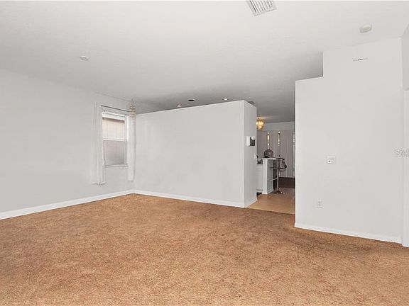 4th image of 11113 Newbridge Dr