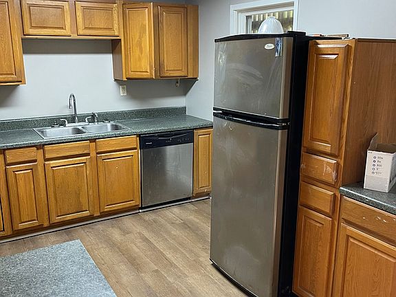 3rd image of 1817 Parsley Ave