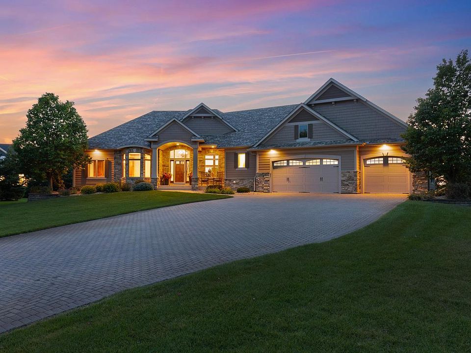 1st image of 23841 Meadow Creek Dr