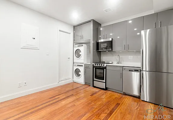 Rented by Mirador Real Estate | media 18