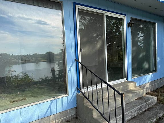 4th image of 1425 Riverside Dr