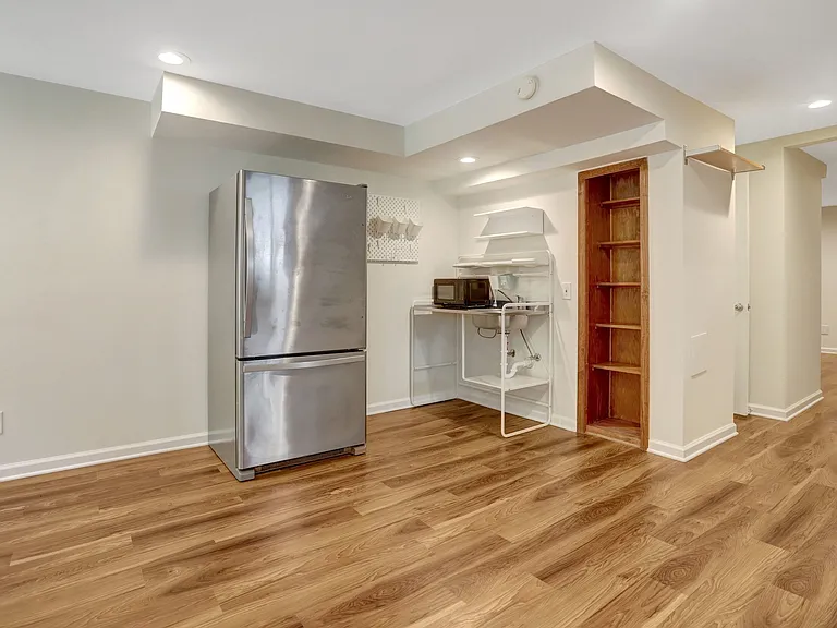 4519 Holmes Run Pkwy — Photo 20
