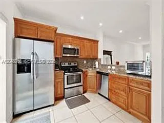 17066 SW 138th Ct — Photo 5