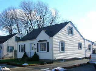 79 Ferris St, Pawtucket, RI 02861