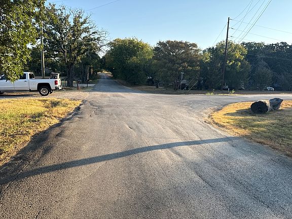 4th image of 1117 County Road 805