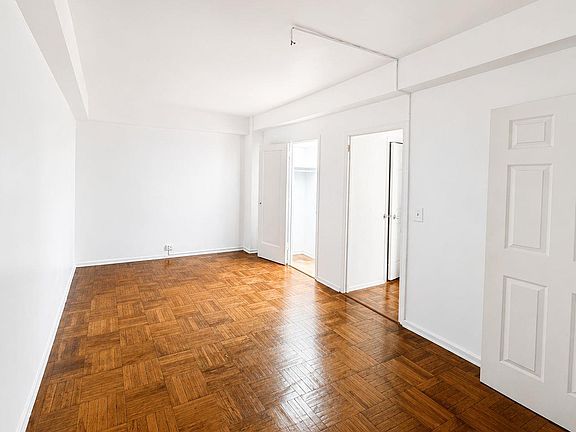 4th image of 1558 Unionport Road #2D