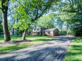 10426 Greentree Dr, Carmel, IN