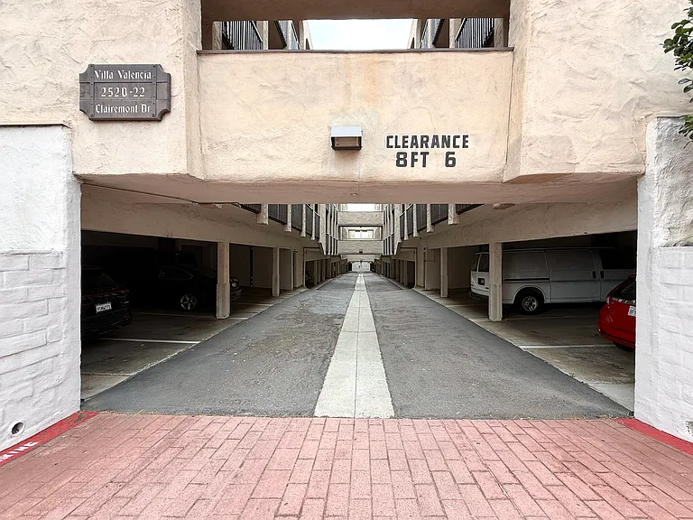 2522 Clairemont Dr #103 — Photo 20