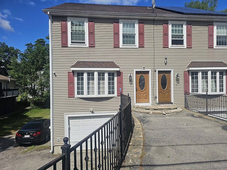 1st image of 84 Valmor St