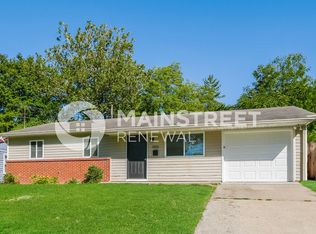 3225 Roseway Dr, Indianapolis, IN 46226