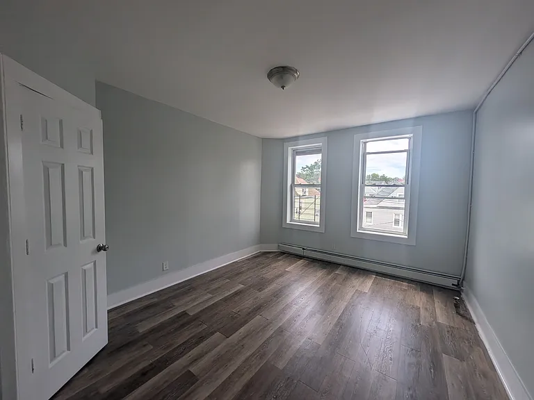 72 Grove St #6 — Photo 8