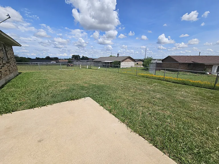 6110 SW Park Pl — Photo 18