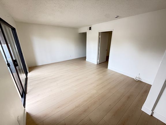 5th image of 15020 Burbank Blvd APT 101
