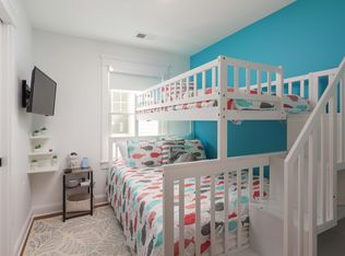 13 Cummins St, Mantoloking, NJ 08738