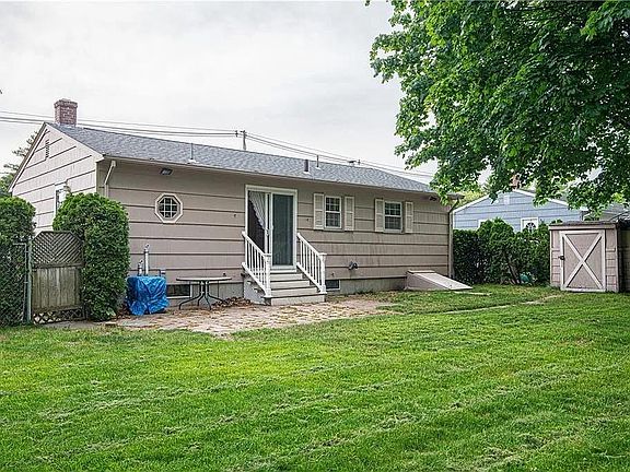 2nd image of 130 Kerri Lyn Rd