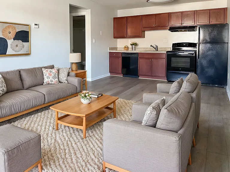 Dove Landing Apartments — Photo 6