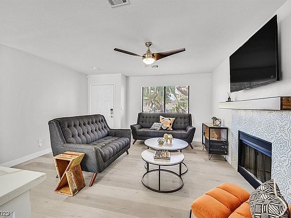 4th image of 410 Saratoga Ct