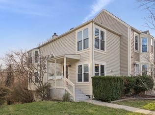 7307 Castleberg Ct, Alexandria, VA 22315