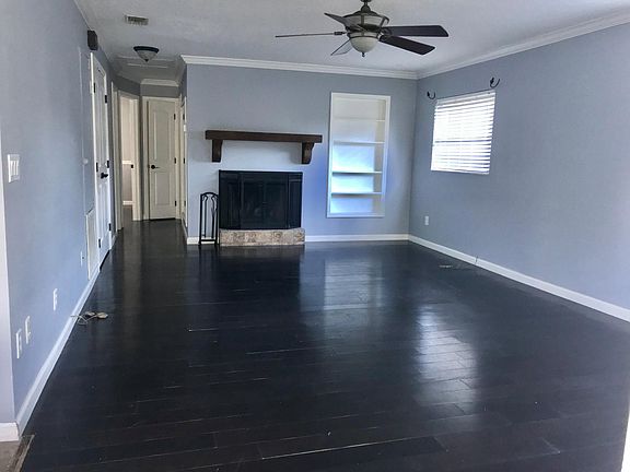 5th image of 270 S 4th St