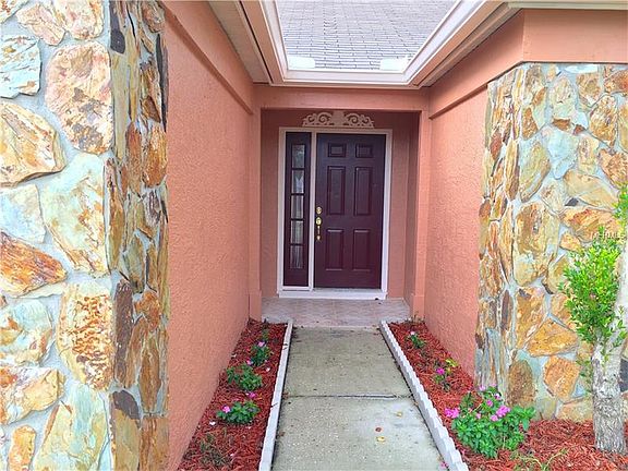 3rd image of 8236 Cascade Oaks Dr