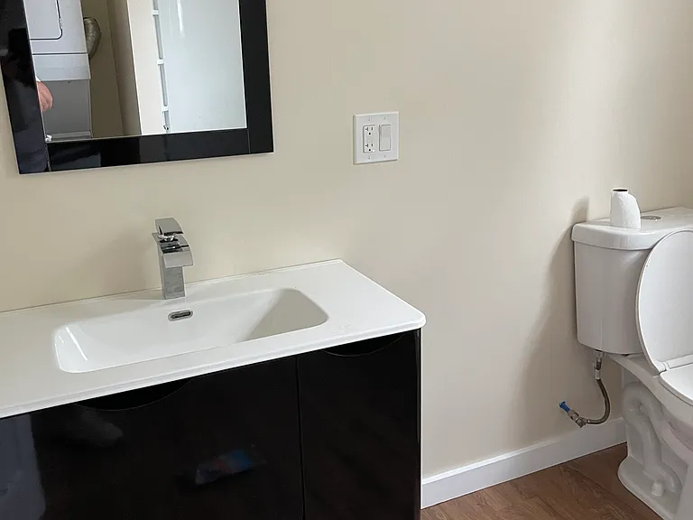 15 Brown St #2 — Photo 5