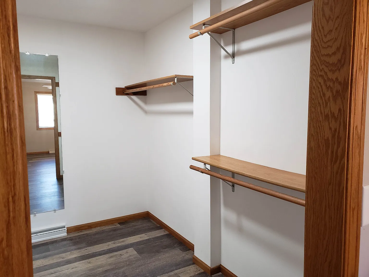 4 bed, 2800 sqft, $2,900 — Photo 3