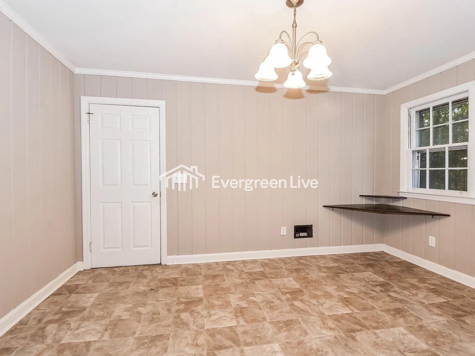 3 bed, 2.0 bath, 1183 sqft, $1,545 — Photo 4