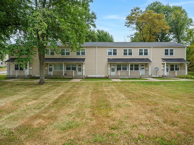 62 Midland Heights Cir #C — Photo 23