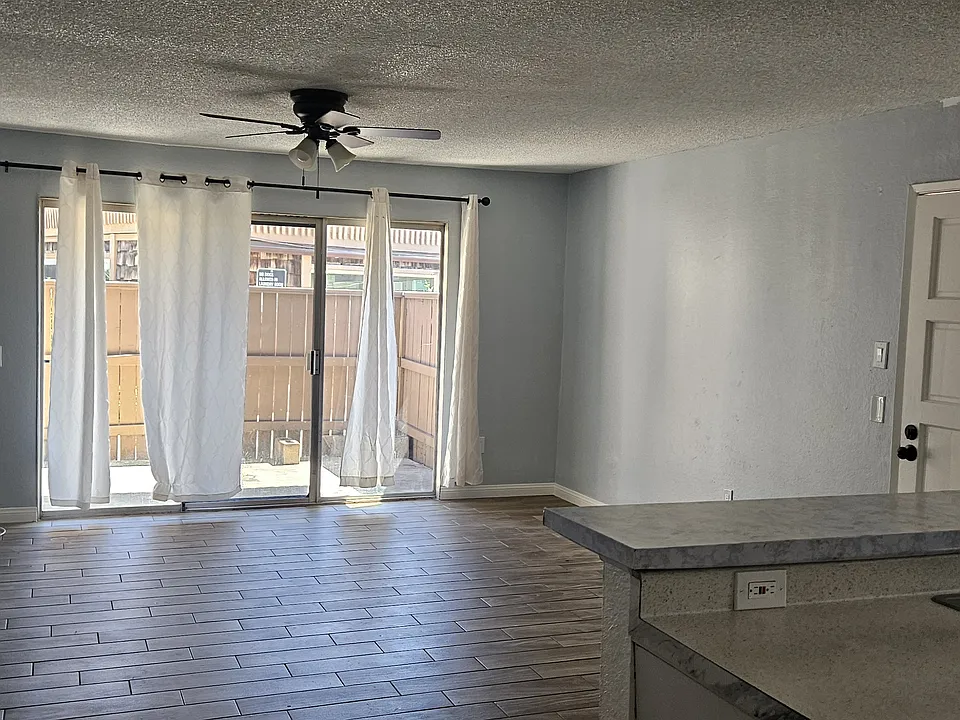 1076 Cabrillo Park Dr