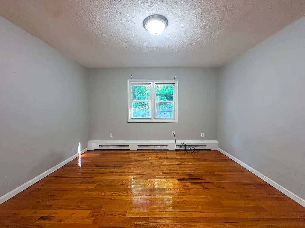 2 bed, $1,625 — Photo 2